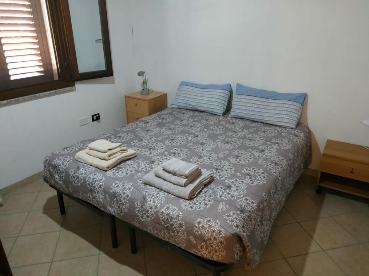 Cottage Su Merti Country Iglesias Exterior foto